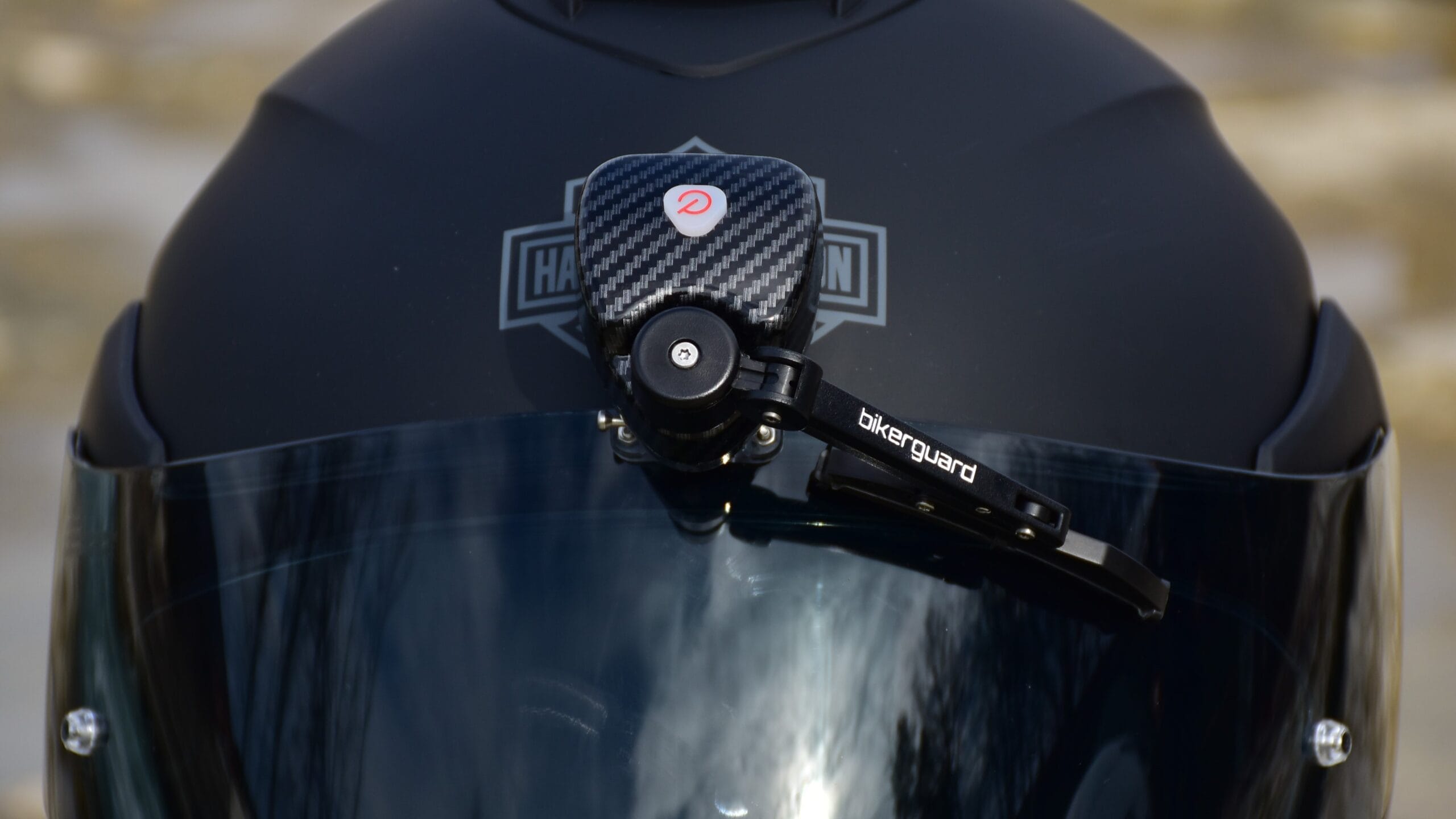 BIKERGUARD: A Game-Changer for Rainy Rides Spotlighted by 2wo