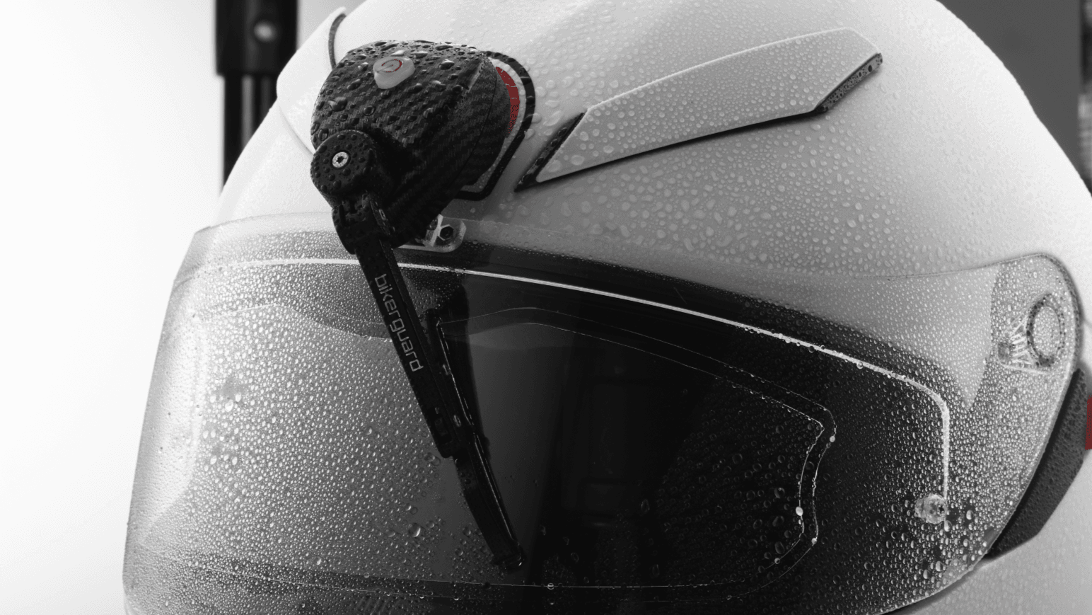 BIKERGUARD’s Next-Gen Visor Wiper Shines in MC Folket Feature